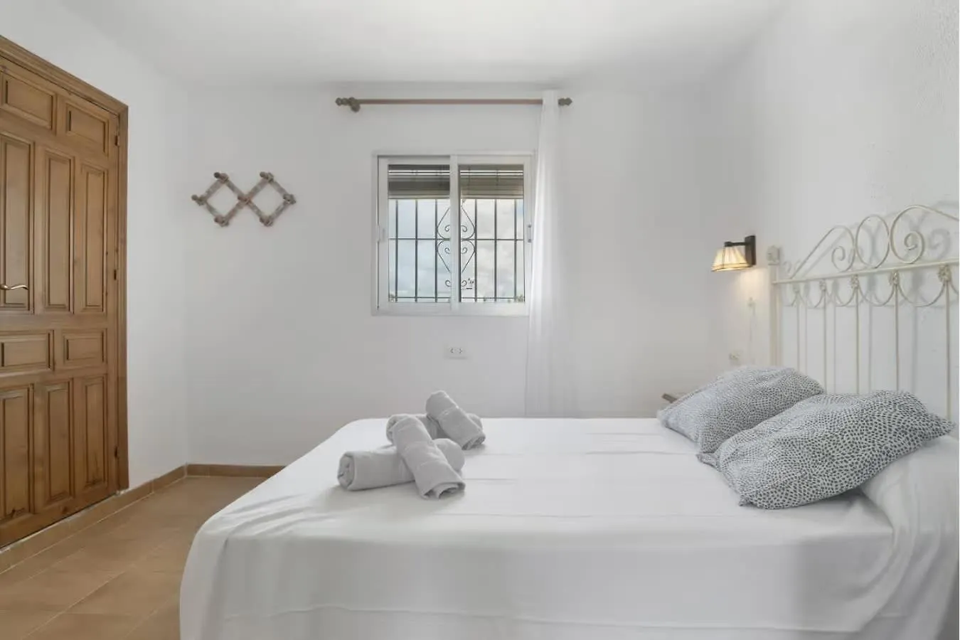 קוניל דה לה פרונטרה Apartamento Con Piscina Compartida, Lugar Central